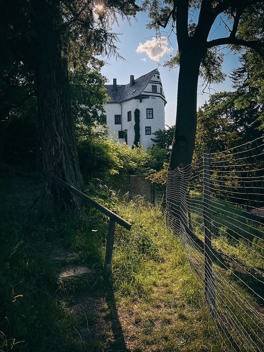 f81aa-07b82-53035638302-f67f891837-o