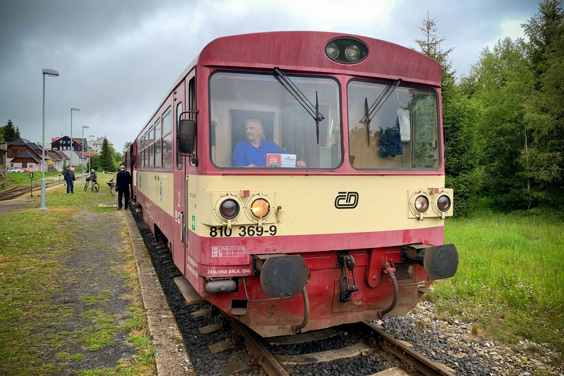 f3e15-d8198-49983512276-d0b646c391-o-1