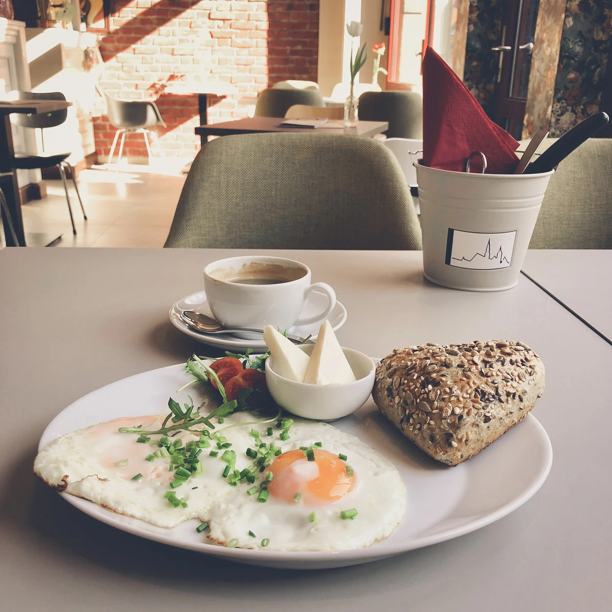 a7ace-1334e-39126112140-f82a3f819c-o